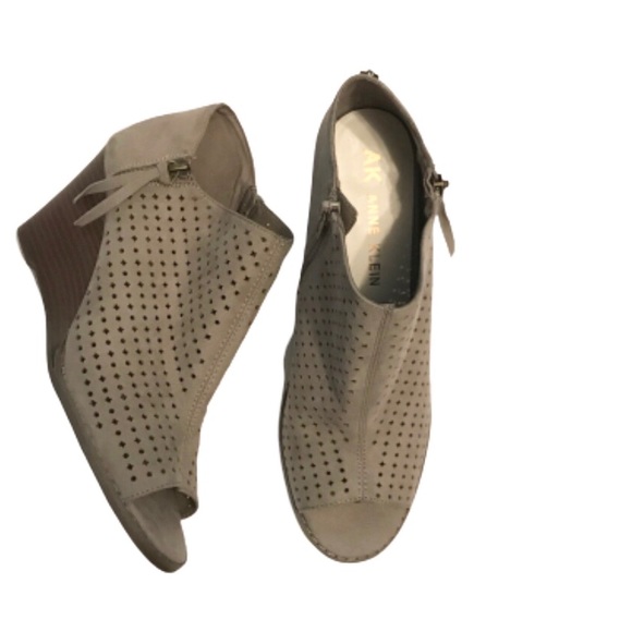 Anne Klein Shoes - Anne Klein Reesey Ankle Gray Bootie